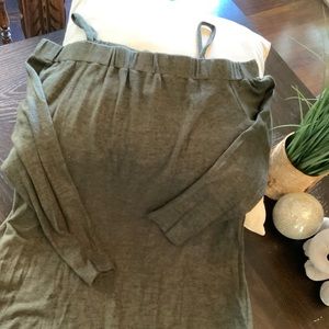 Women’s forest green cold shoulder long sleeve Dress